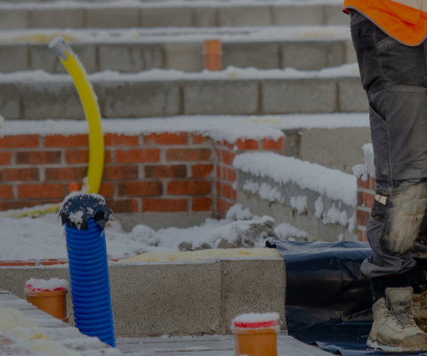 Folie budowlane#i izolacje fundamentów#left