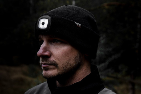 NEO CZAPKA ZIMOWA Z LATARKĄ LED USB 81-621