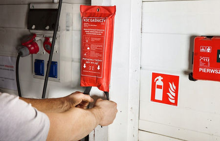 NEO KOC GAŚNICZY Z WŁÓKNA SZKLANEGO 120x180cm 97-674