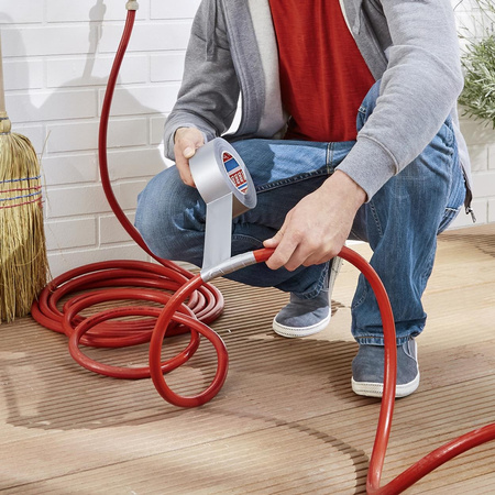 Taśma naprawcza Duct Tape Pro srebrna 50mmx50m 74613-00003 Tesa