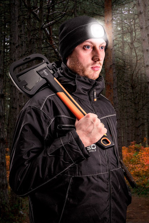 NEO CZAPKA ZIMOWA Z LATARKĄ LED USB 81-621