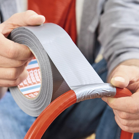 Taśma naprawcza Extra Power srebrna 50mmx25m 56388-00000 Tesa