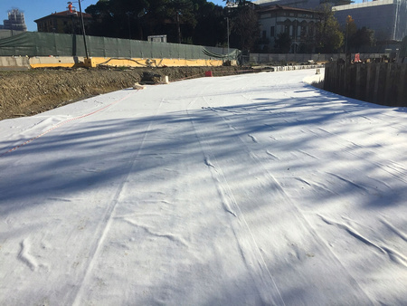 GEOWŁÓKNINA DROGOWA DRENAŻOWA 150G 4x40M 160m2