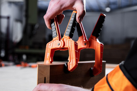 NEO ŚCISK STOLARSKI SPRĘŻYNOWY HD 4''/100 45-523