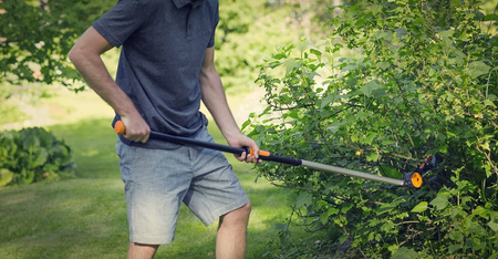 Sekator uniwersalny żyrafa UPX82 1023625 Fiskars