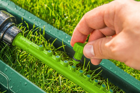 VERTO ZRASZACZ WAHADŁOWY OGRODOWY OSCYLACYJNY REGULOWANY 16 DYSZ 15G770