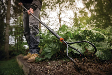 Kultywator Solid alu trzonek 1016034 Fiskars