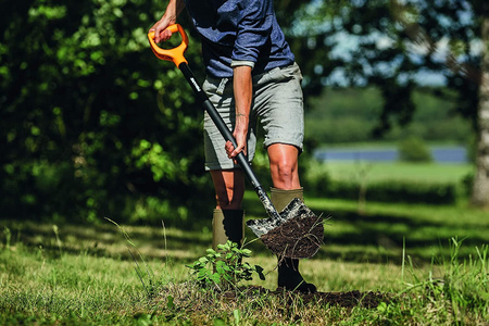 Szpadel ostry Solid 1003455 Fiskars